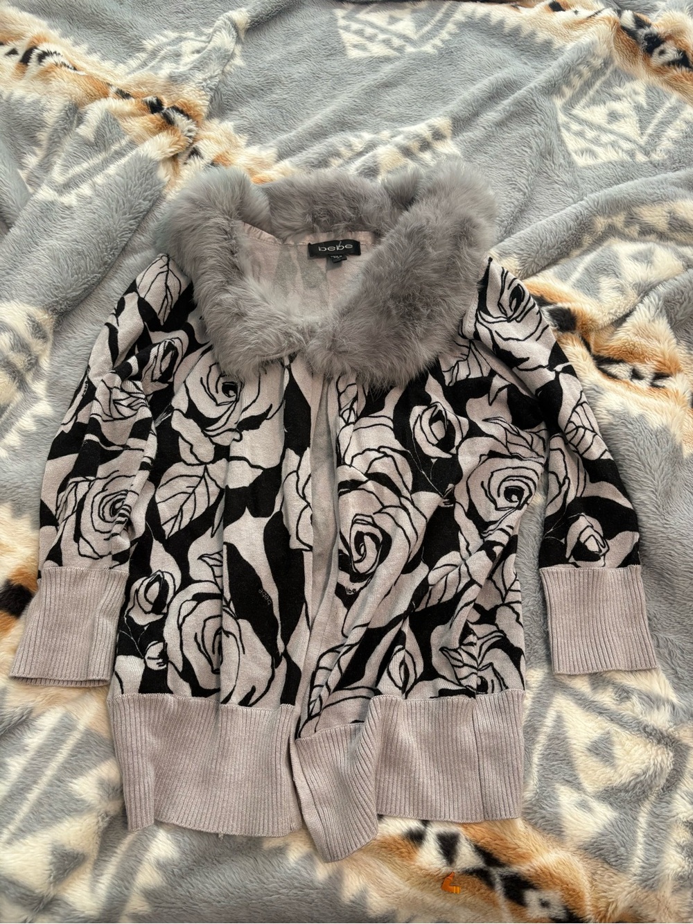 bebe Gray Floral-Patterned Cardigan with Fur Collar